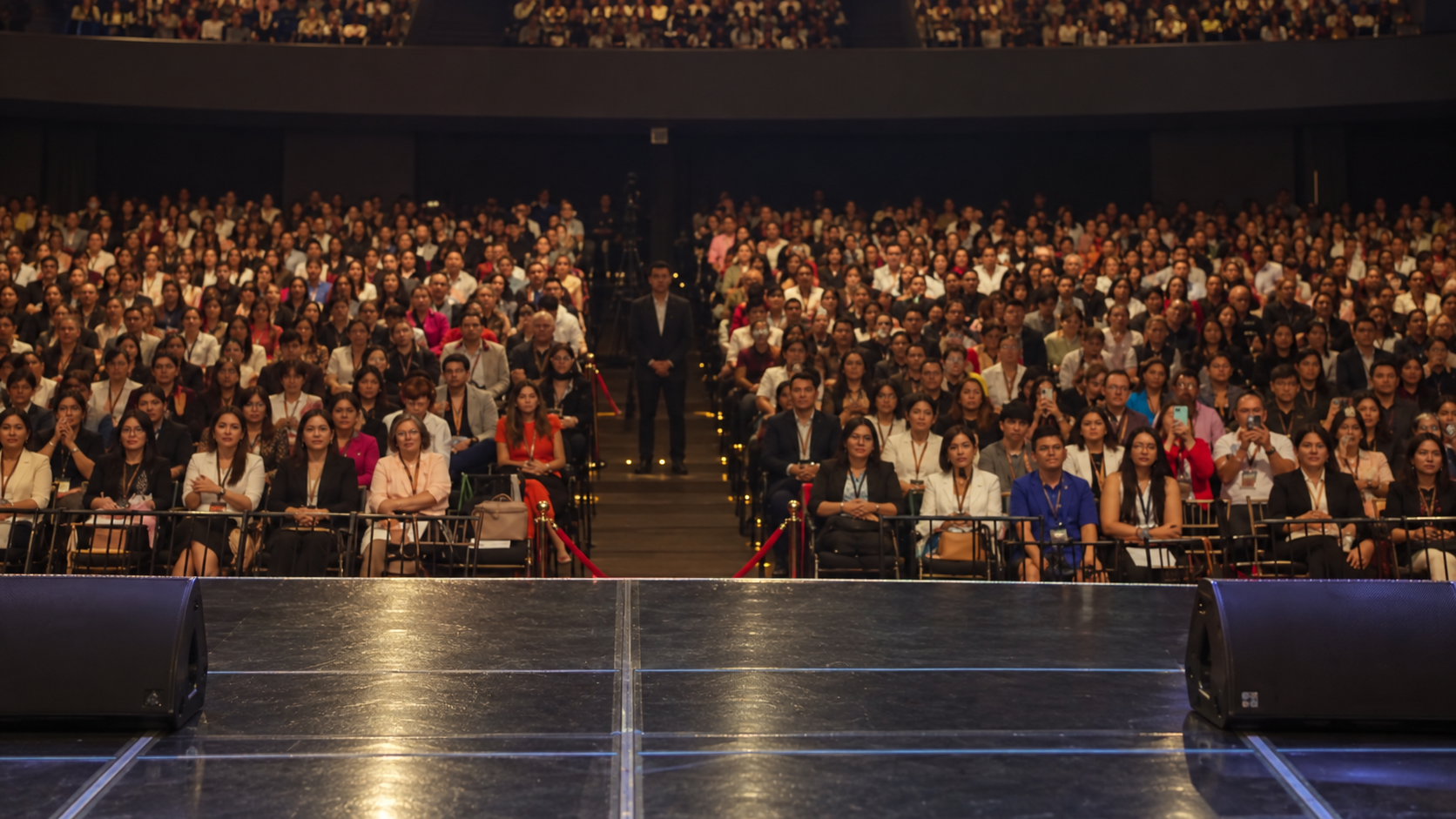 Auditorio lleno de realtors